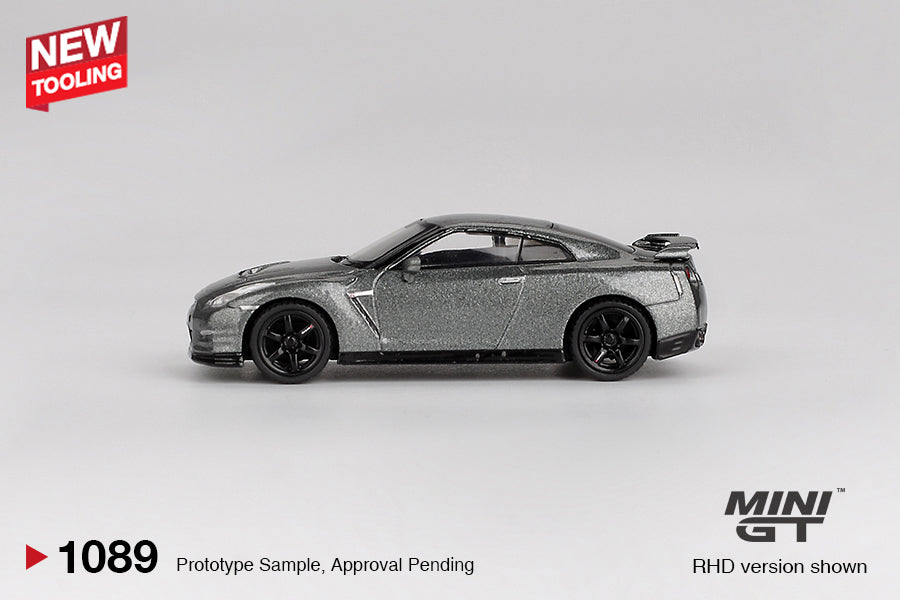 MINI GT NISSAN GTR R35 CRS VERSION DARK METAL GRAY 2013 # 1089