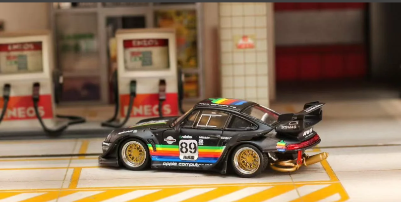 Street Weapon 1/64 Porsche 993 Apple Low Tail Black STW240