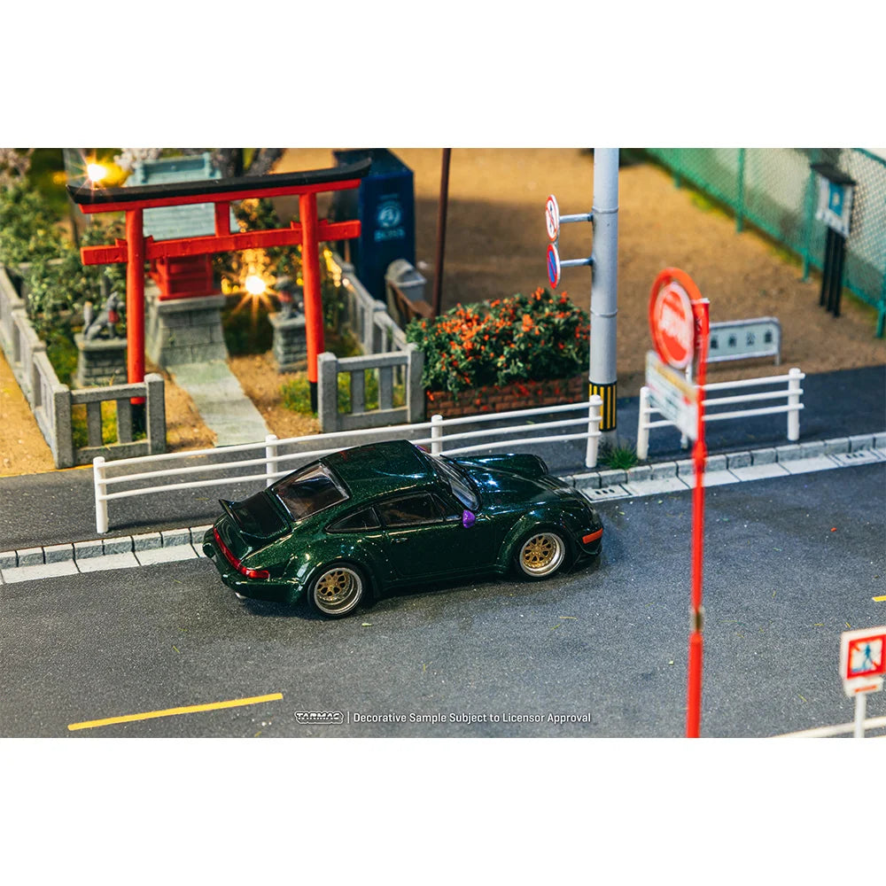 Tarmac Works 1.64 RWB 964 Green