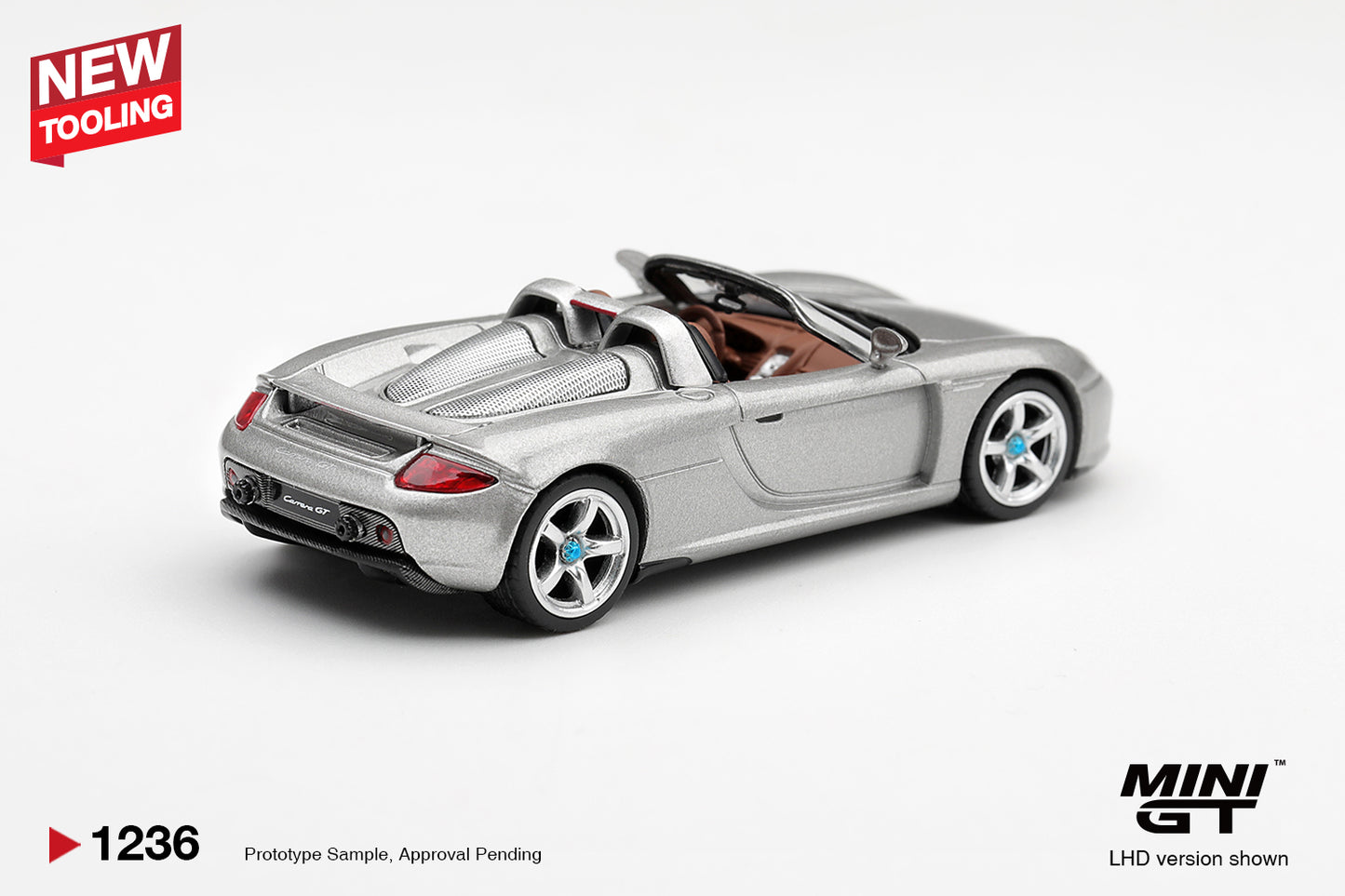 ***PREORDER *** LLEGADA APROXIMADA PRIMER TRIMESTRE 2027 *** MINI GT PORSCHE CARRERA GT SILVER METALLIC 2006 # 1236