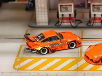 Street Weapon 1/64 Porsche RWB 993 F&F Fast And Furious Low Tail Orange STW214
