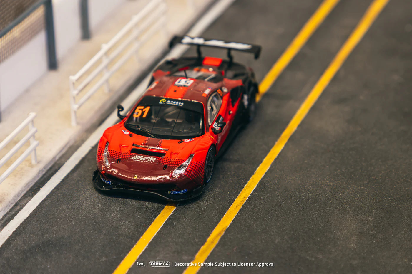 Tarmac Works 1.64 2022 Ferrari 488 GT3 #51 Chen Weian, Macau GT Cup 2022 Harmony Racing Red Black