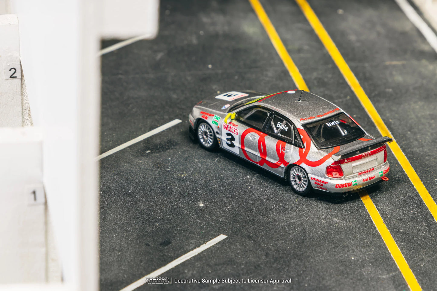 Tarmac Works 1/64  1996 Audi A4 Quattro #3 Frank BielaMacau Guia Race Winner TC-T64-077-96MGP03