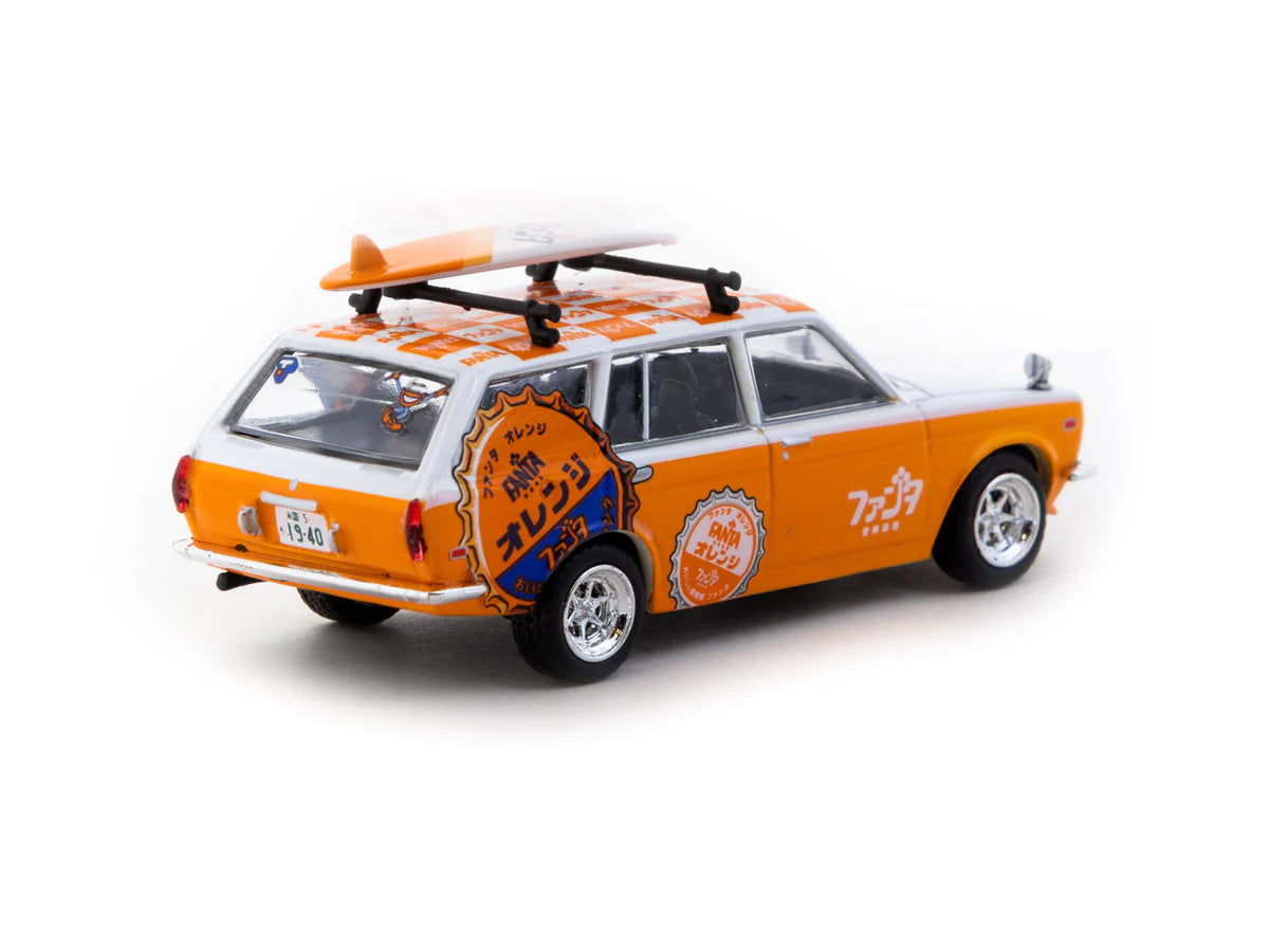 Tarmac Works 1.64 1972 Datsun Bluebird 510 Wagon "Fanta" Naranja/Blanco