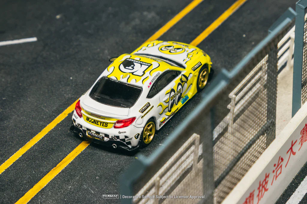 Tarmac Works 1.64 Toyota GR86 MOONEYES White Yellow