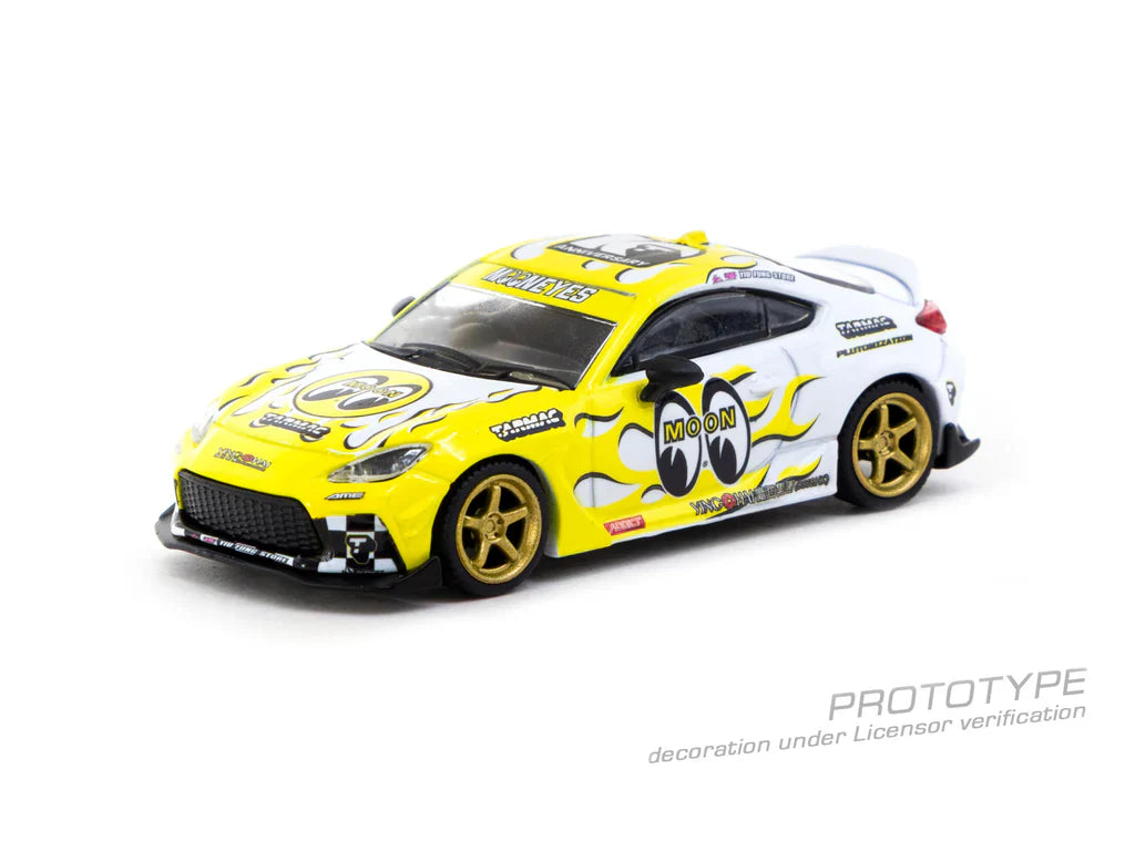 Tarmac Works 1.64 Toyota GR86 MOONEYES White Yellow