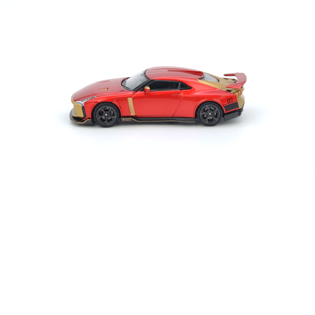 INNO64 R50 GTR By Italsedign Rojo Dorado 1.64
