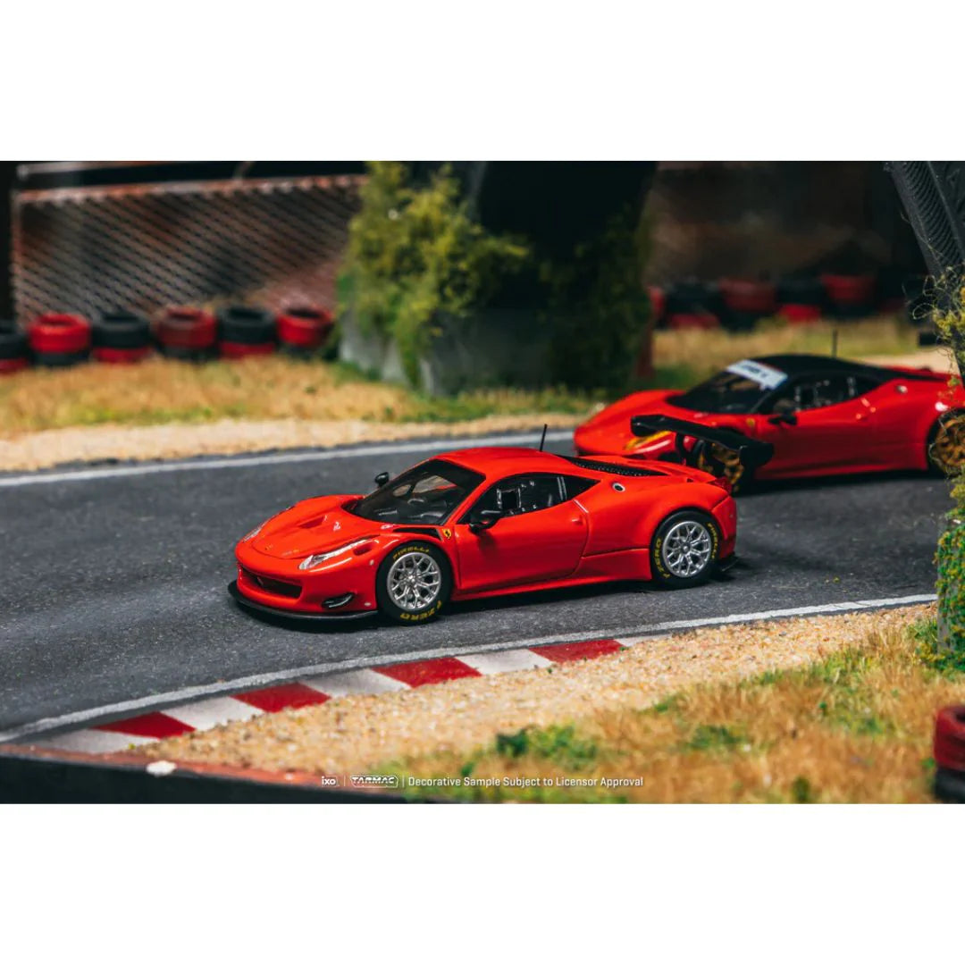 Tarmac Works 1.64 Ferrari 458 Italia GT3 Red
