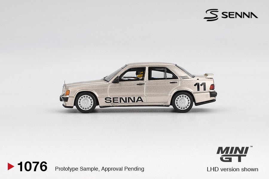 MINI GT MERCEDES BENZ 190E 2.3-16 #11 AYRTON SENNA W/ FIGURE RACE OF CHAMPIONS 1984 # 1076