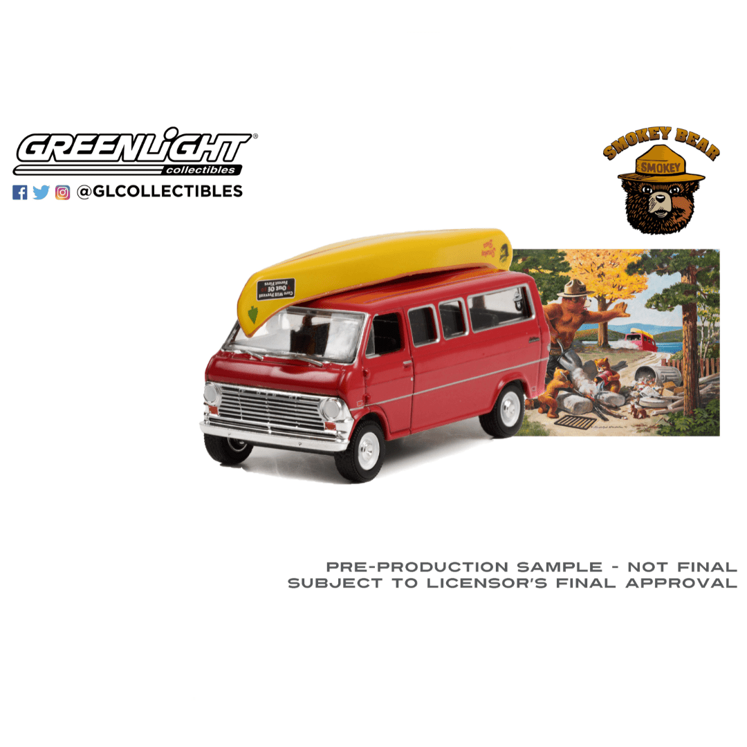Fugoneta Ford Club Wagon con canoa "Smokey Bear Series 1" (1969) Greenlight 1/64 - Garage23