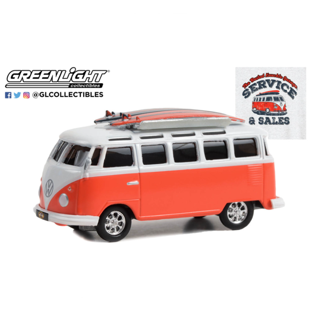 Furgoneta Volkswagen Samba con tablas de surf - Knuckle Garage Series 2 Greenlight 1/64
