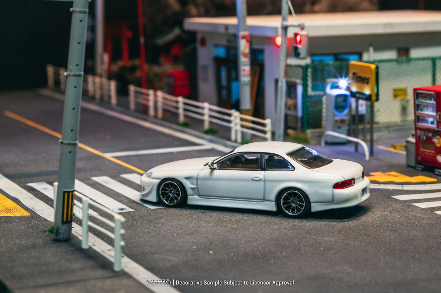 TARMAC WORKS 1.64 Vertex Toyota Soarer JZZ30 White TC-T64G-080-WH