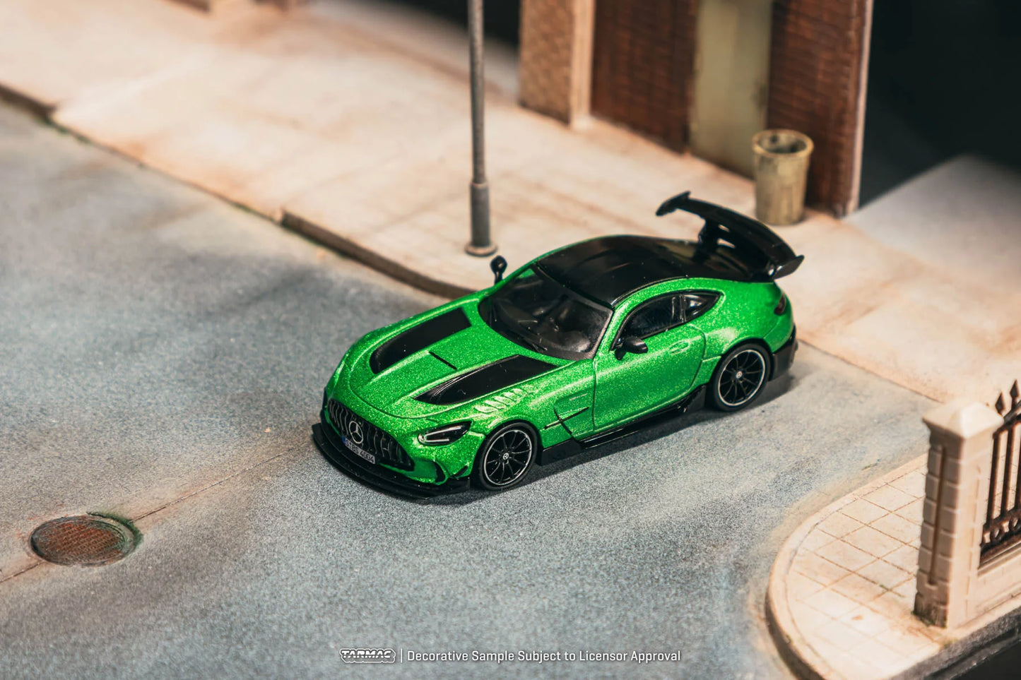 Tarmac Works 1.64 Mercedes Benz AMG GT Black Series Green TC-T64G-042-GR