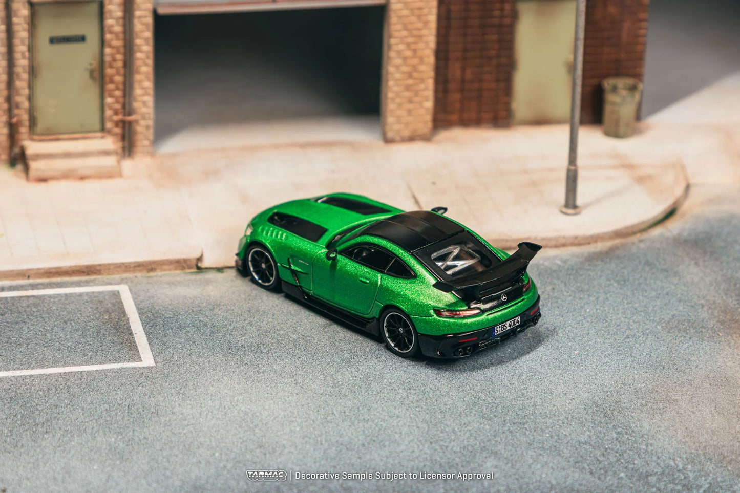 Tarmac Works 1.64 Mercedes Benz AMG GT Black Series Green TC-T64G-042-GR