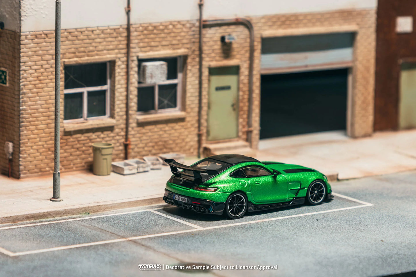 Tarmac Works 1.64 Mercedes Benz AMG GT Black Series Green TC-T64G-042-GR