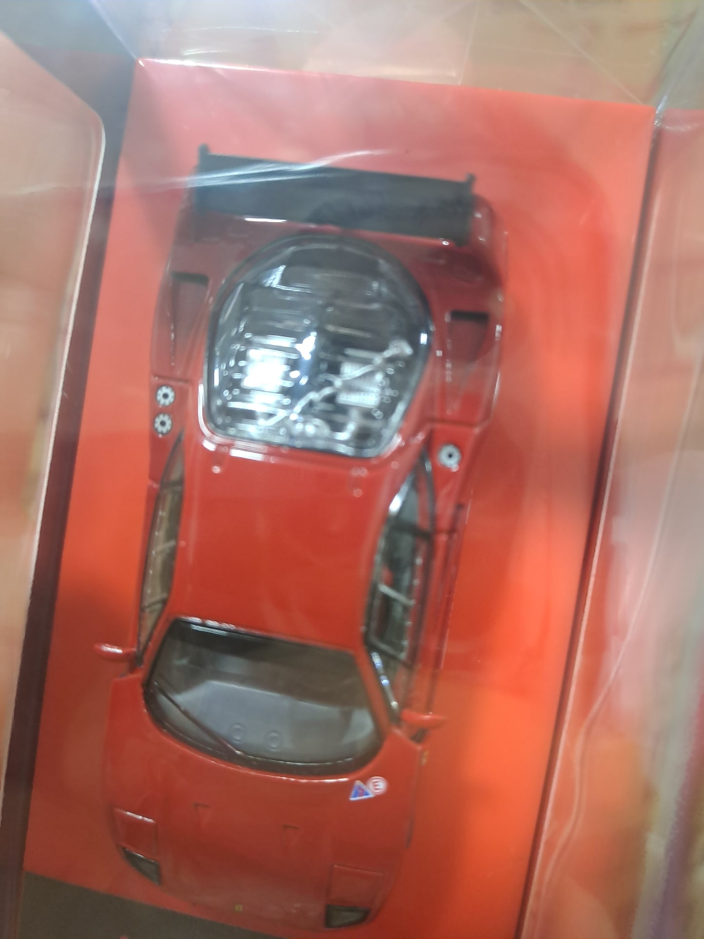 Tarmac Works 1.64 Ferrari F40 Red TC-T64R-076-RE2