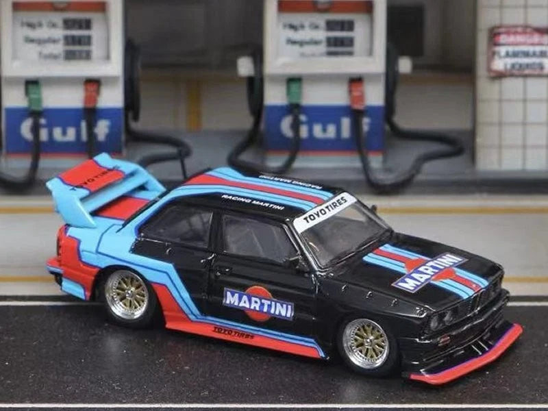 Street Weapon  BMW E30 Martini Negro/Rojo/Azul LIMITADO A 499 PIEZAS