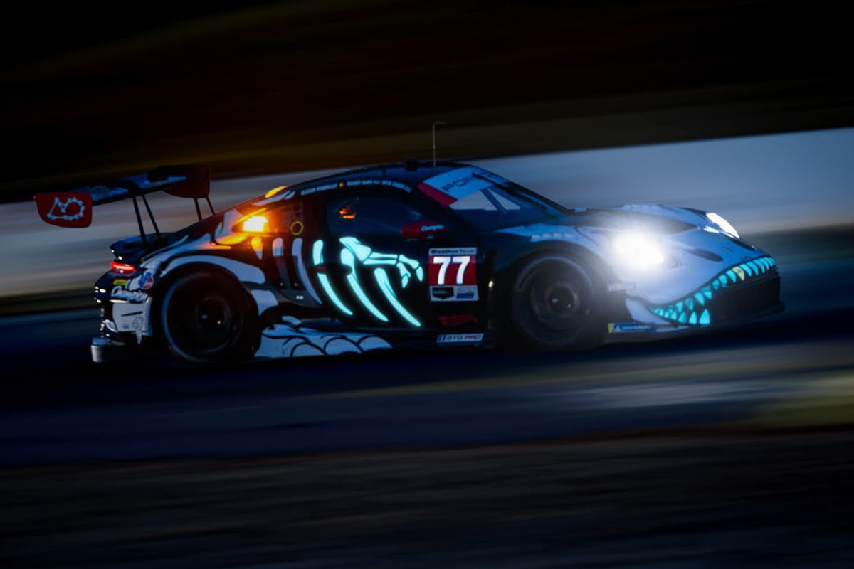 GLOW ***VERSION CAJA *** LLEDADA APROXIMADA MAYO 2027 *** PUEDE SUFRIR RETRASOS *** MINI GT ¨SKELETON¨ PORSCHE 911 # 1436